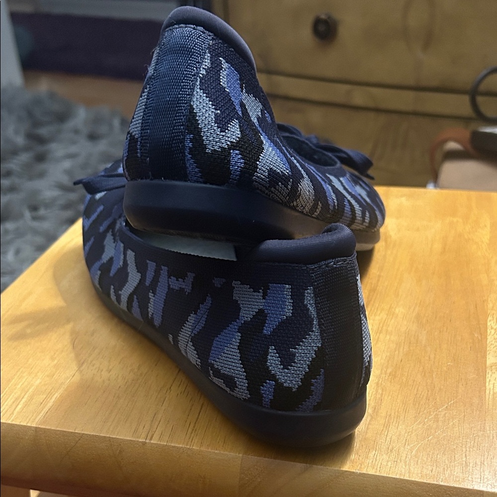 Clarks Blue and Black Camouflage Flats - Picture 3 of 5